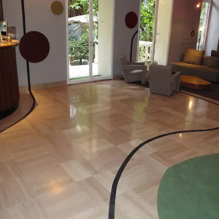 Hotel Le Windsor, Jungle Art Niza